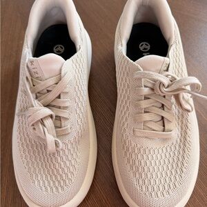 Kizik Women’s Slip-On Knit Sneakers in Light Beige